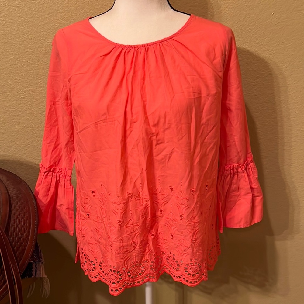 👚 NWT Crown & Ivy brand women’s long sleeve shirt